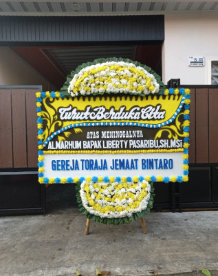 Papan Bunga Duka di Luwuk
